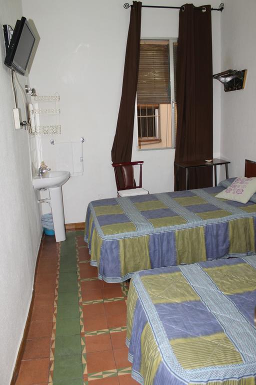 Hostal Xucar Madrid Habitación foto