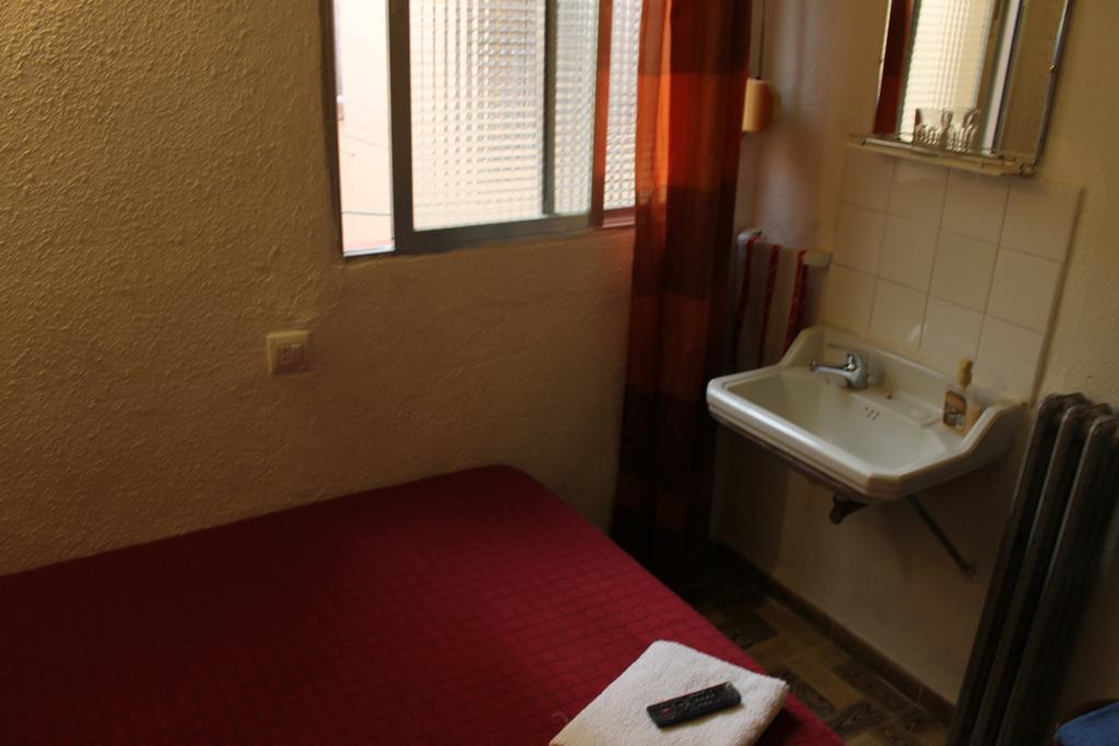 Hostal Xucar Madrid Habitación foto