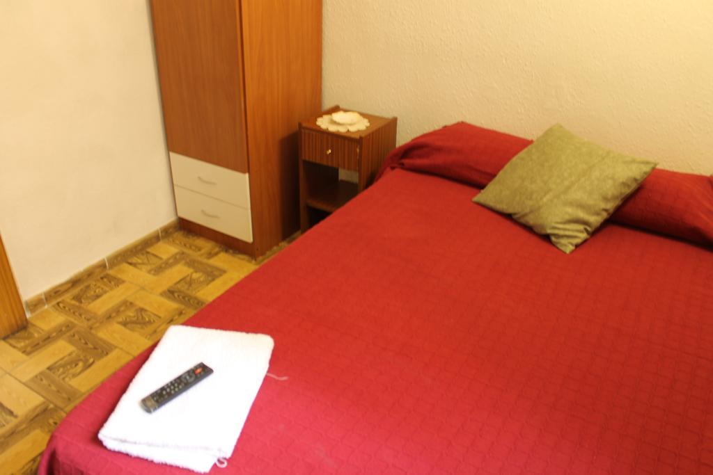 Hostal Xucar Madrid Habitación foto