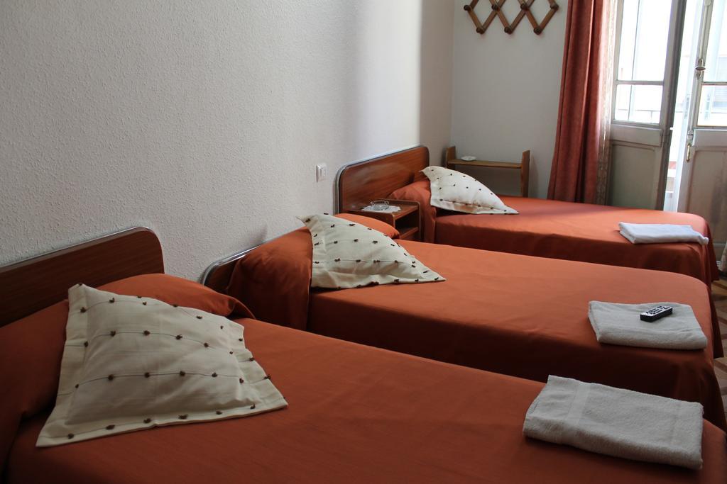 Hostal Xucar Madrid Habitación foto