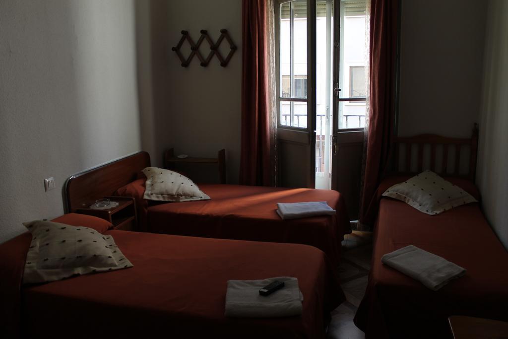 Hostal Xucar Madrid Habitación foto